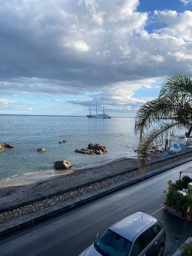 지아르디니낙소스 Casa Nicole Fronte Mare 빌라 외부 사진