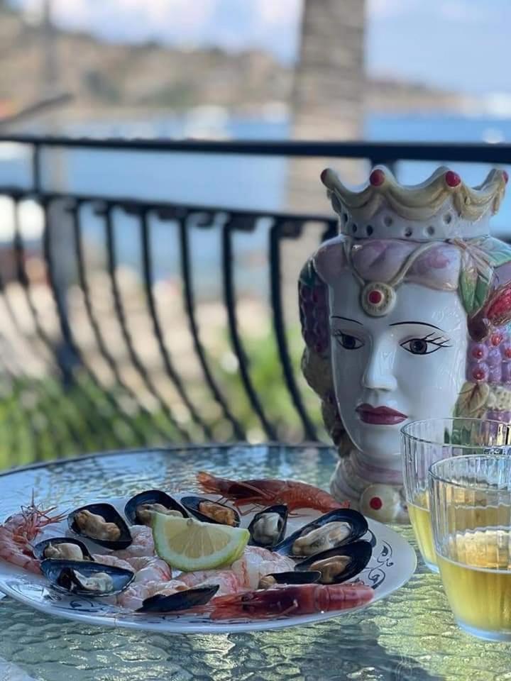지아르디니낙소스 Casa Nicole Fronte Mare 빌라 외부 사진