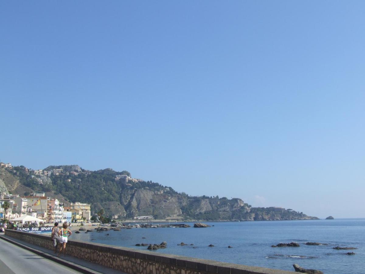 지아르디니낙소스 Casa Nicole Fronte Mare 빌라 외부 사진