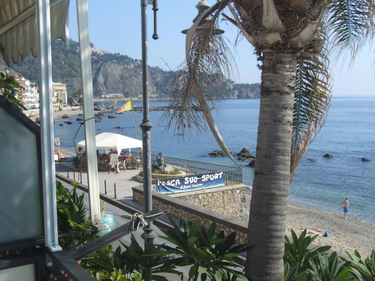 지아르디니낙소스 Casa Nicole Fronte Mare 빌라 외부 사진
