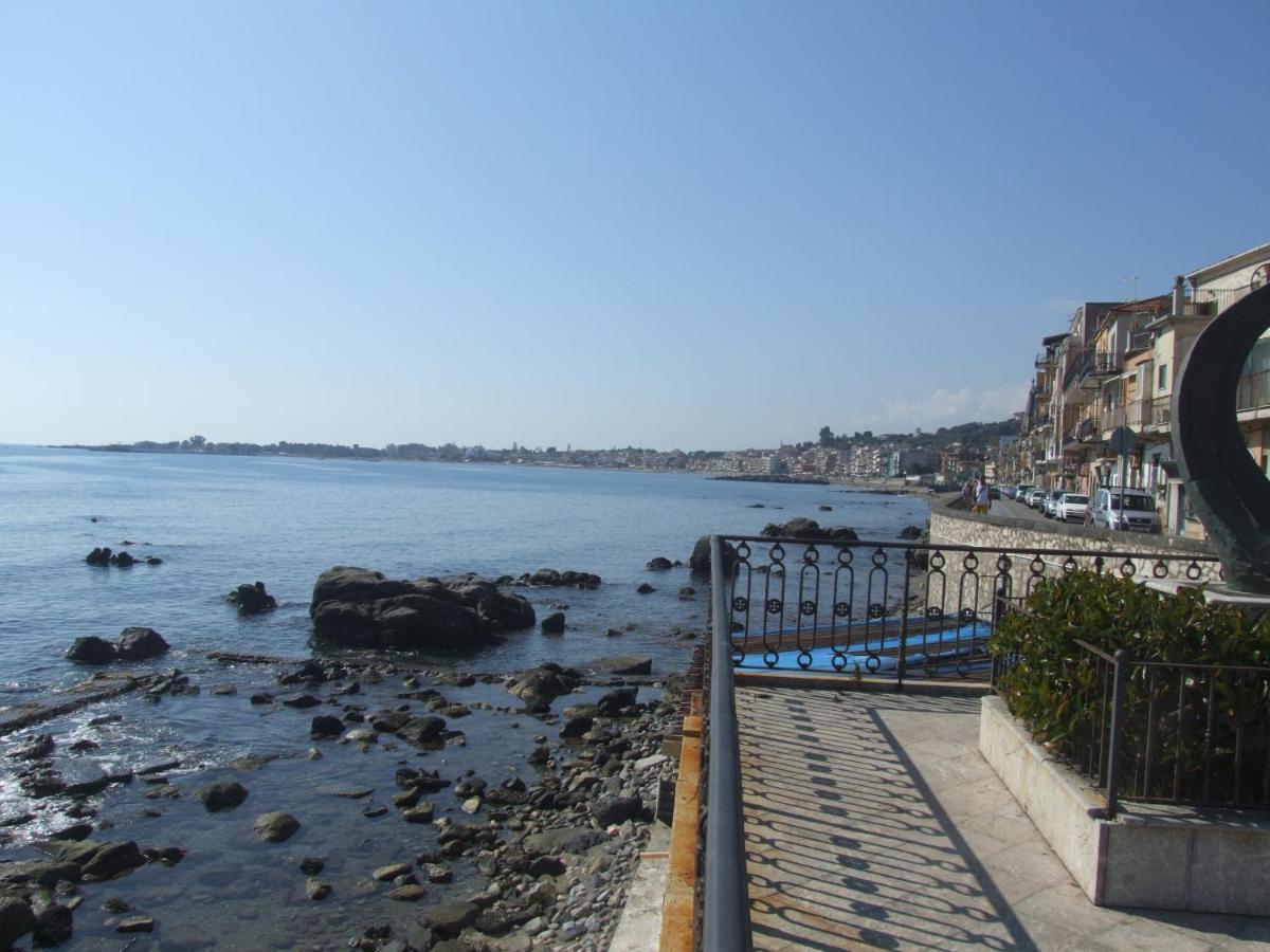 지아르디니낙소스 Casa Nicole Fronte Mare 빌라 외부 사진